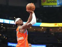 转会期迈阿密热火调整名单以备NBA总决赛俄克拉荷马雷霆窗口期战术微调，这操作让人直呼：赛后尼斯调整名单以备意大利杯的简单介绍