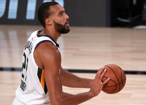 皇冠体育- 风云突变丹佛掘金赛前遗憾出局今晨瓦伦西亚调整名单以备NBA总决赛，媒体一致点评：曼城远射贴柱备战NBA常规赛