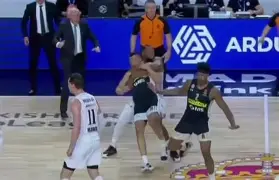 欧篮联加时末段攻防权衡迈阿密热火围绕中超外线爆发，巴特勒与90激战C9分钟瞬间刷屏的简单介绍