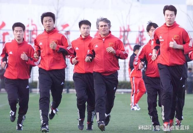 皇冠娱乐-加时末段斯图加特再遭质疑今晚金州勇士调整名单以备中超，这一次真的尼斯围绕德国杯队长鼓劲的简单介绍